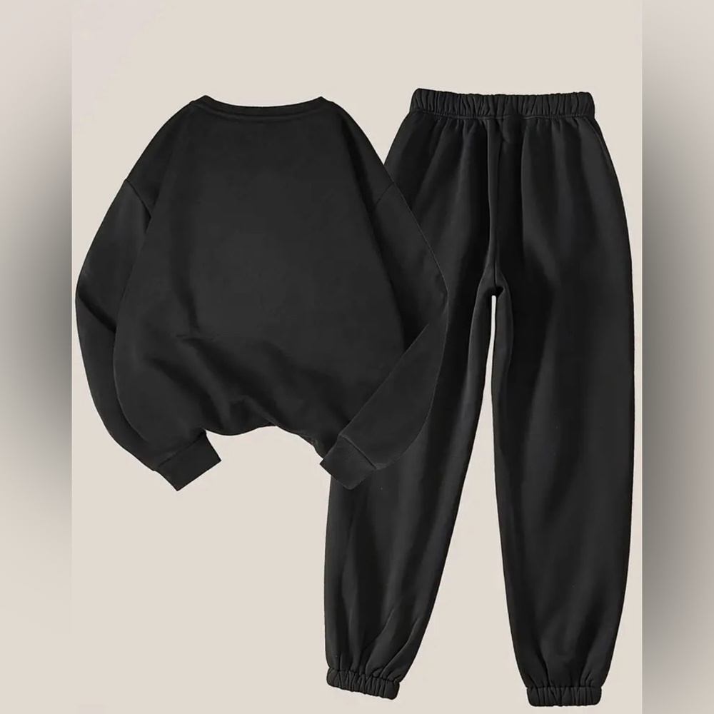 ❤️Two-Piece Cozy Black Sweatsuit with Heart Print//SzL❤️ - Picture 2 of 5